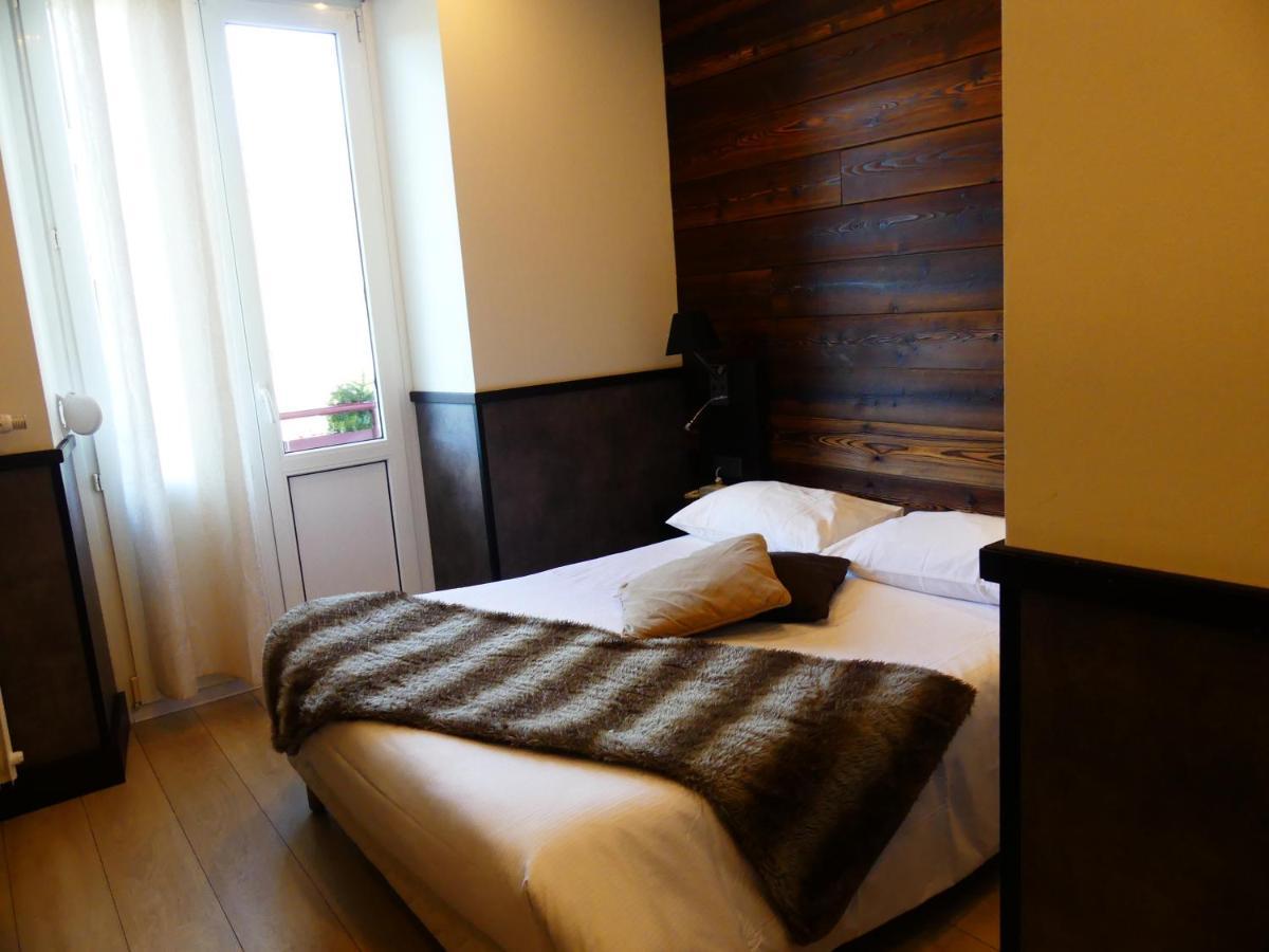 Logis Hotel Des Bains Жерарме Экстерьер фото