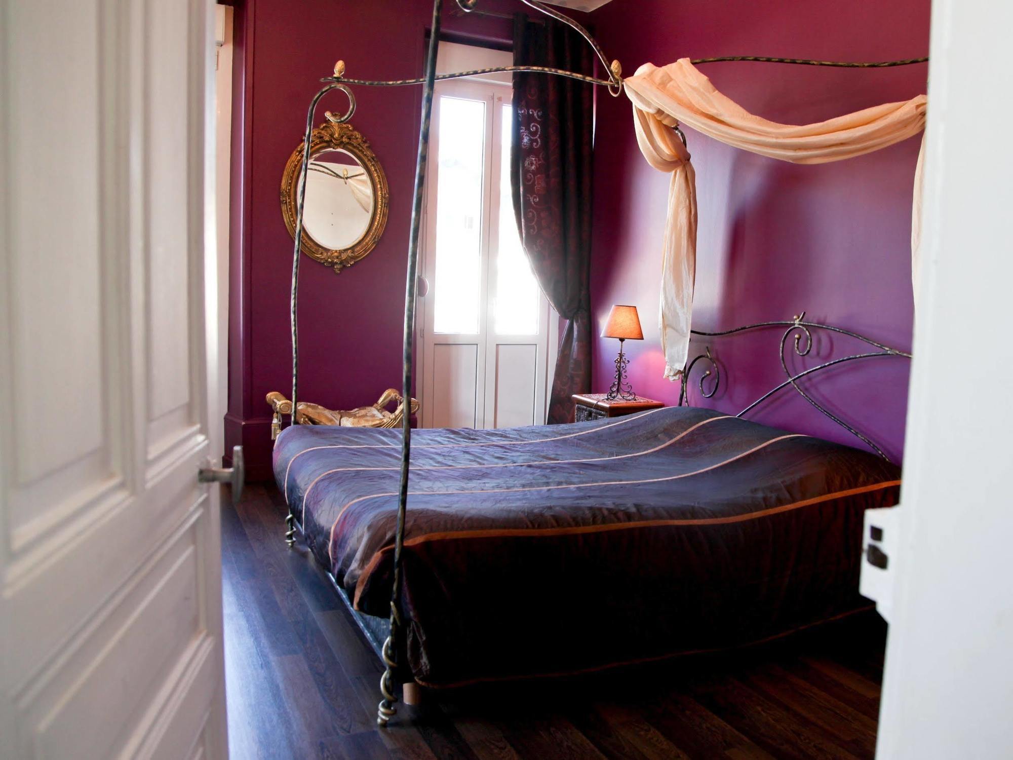 Logis Hotel Des Bains Жерарме Экстерьер фото
