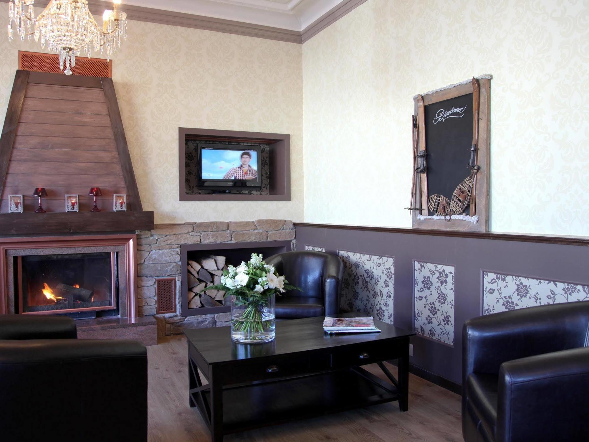 Logis Hotel Des Bains Жерарме Экстерьер фото