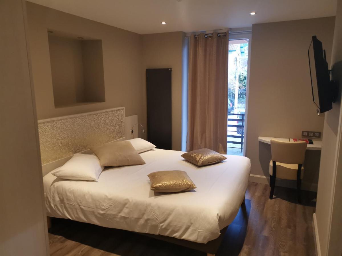 Logis Hotel Des Bains Жерарме Экстерьер фото