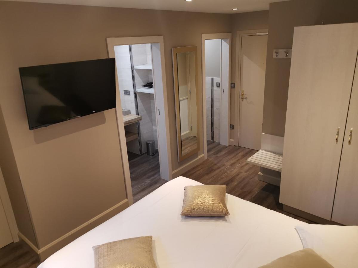 Logis Hotel Des Bains Жерарме Экстерьер фото